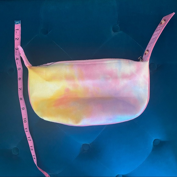 NEW💕JSC Limited Spring ‘21 Edition tie dye makeup bag - Picture 10 of 13